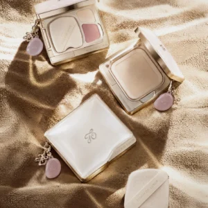 Nourishing & Concealing Cushion Foundation
